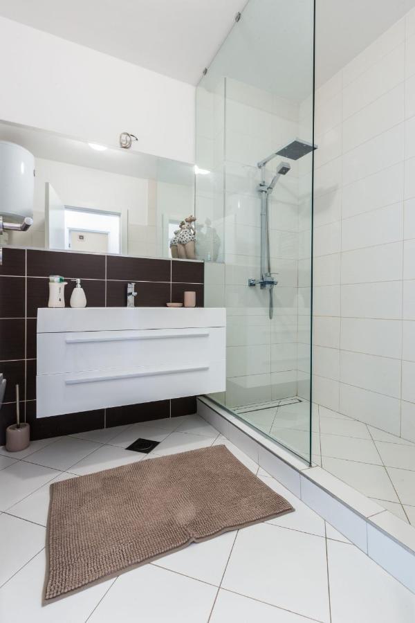 Hoplite 2br With Free Parking Apartament