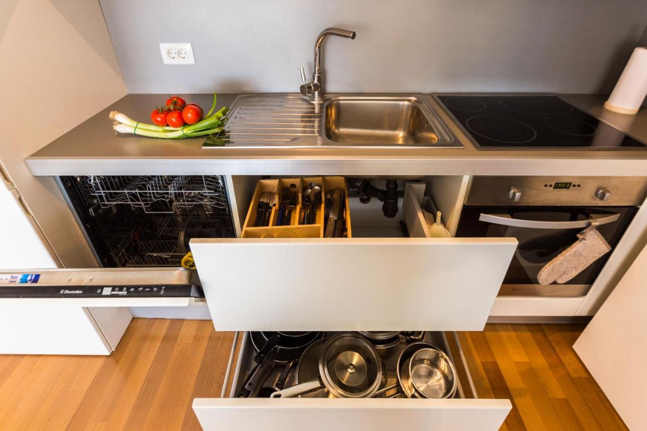 Hoplite 2br With Free Parking *